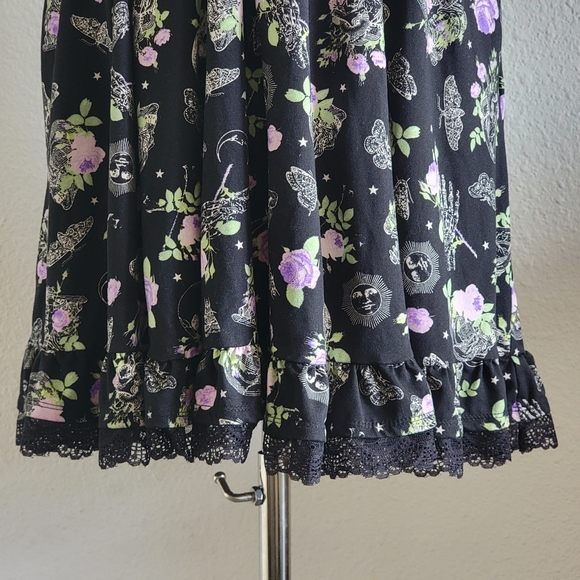 Hot Topic Floral Bones & Lace Dress - Picture 6 of 10